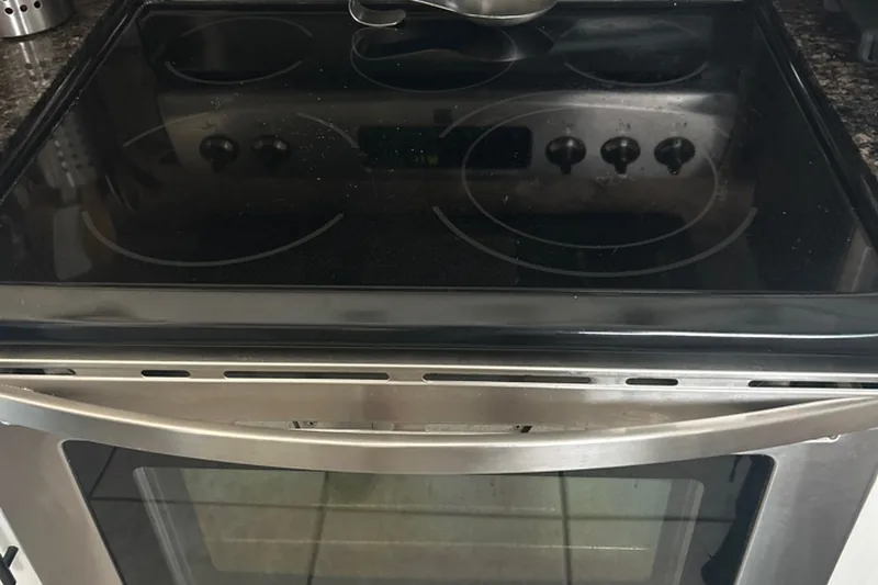 Alsip, IL range and oven repair - ceramic glass cooktop, convection element, and precision temperature sensor calibration